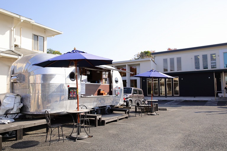 Airstream T`s Cafe