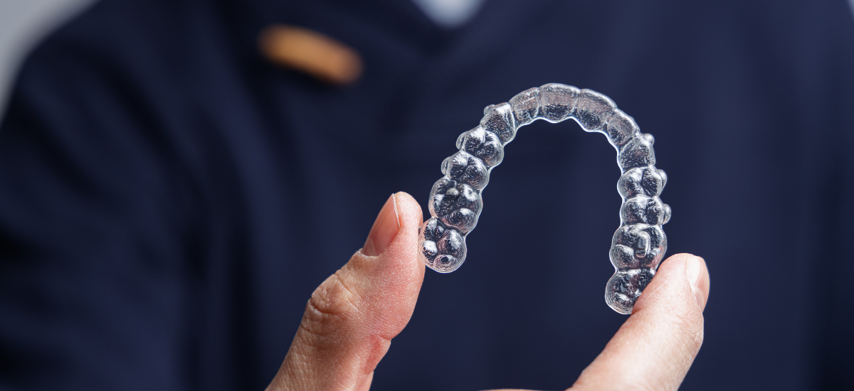 歯がボロボロの方がマウスピース矯正を使用する治療